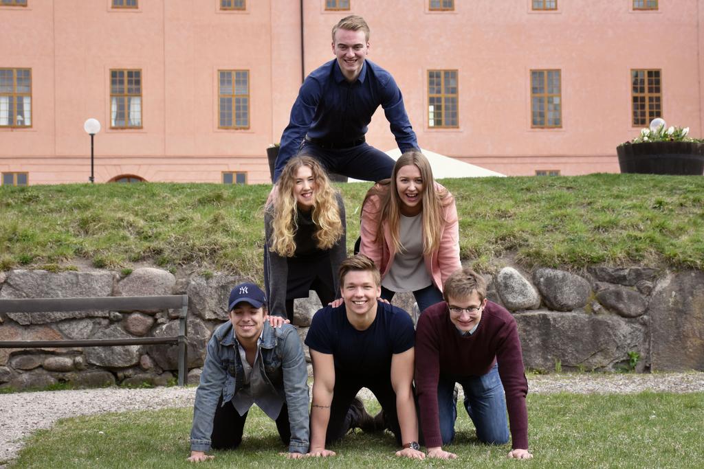 Det här är reccekommittén som ansvarar för hela Recceveckan! Vi har försökt att skapa den bästa veckan någonsin för just dig! Övre raden, från vänster: Erik Schwartz, T2.