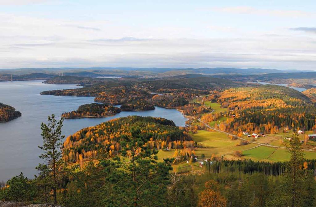 26 Rö N 62 43.237, E 17 59.169 Mellan 1901 och 1931 centrum för sågverkskoncernen Rö Sågverks Nya AB.