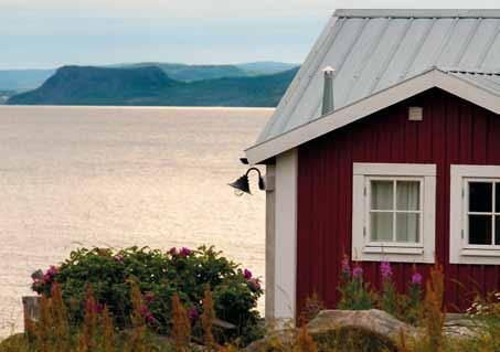 038 ulvöhamn Ulvöarna består av Södra och Norra Ulvön. Mellan öarna ligger Ulvösundet.
