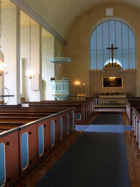 Arkitekt Johannes Dahls renovering 1957 omdanade kyrkorummet till en kvasibasilika, en prägel som kvarstår oförändrad.