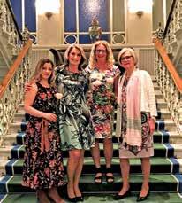 UTBILDNING OM INNER WHEEL I D 239 Sittande Gerd Lindström och Solveig Svensson. Ann Persson saknas på bilden.