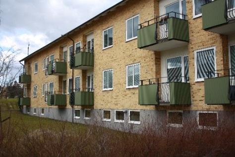 Bostad Flerbostadshus Byggnad inrättad till bostäder åt minst tre hushåll.