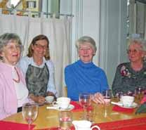 För den som eventuellt har svårt att ta sig till Kurvenstrasse ordnar vi gärna med hämtning och hemskjutsning. Välkommen till Seniorlunch!