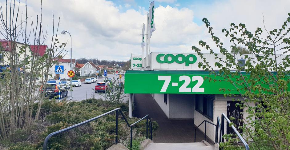 I staden ska utrymme ges till byggnader och dess gatumiljö, där skyltningen kompletterar upplevelsen utan att ta över.