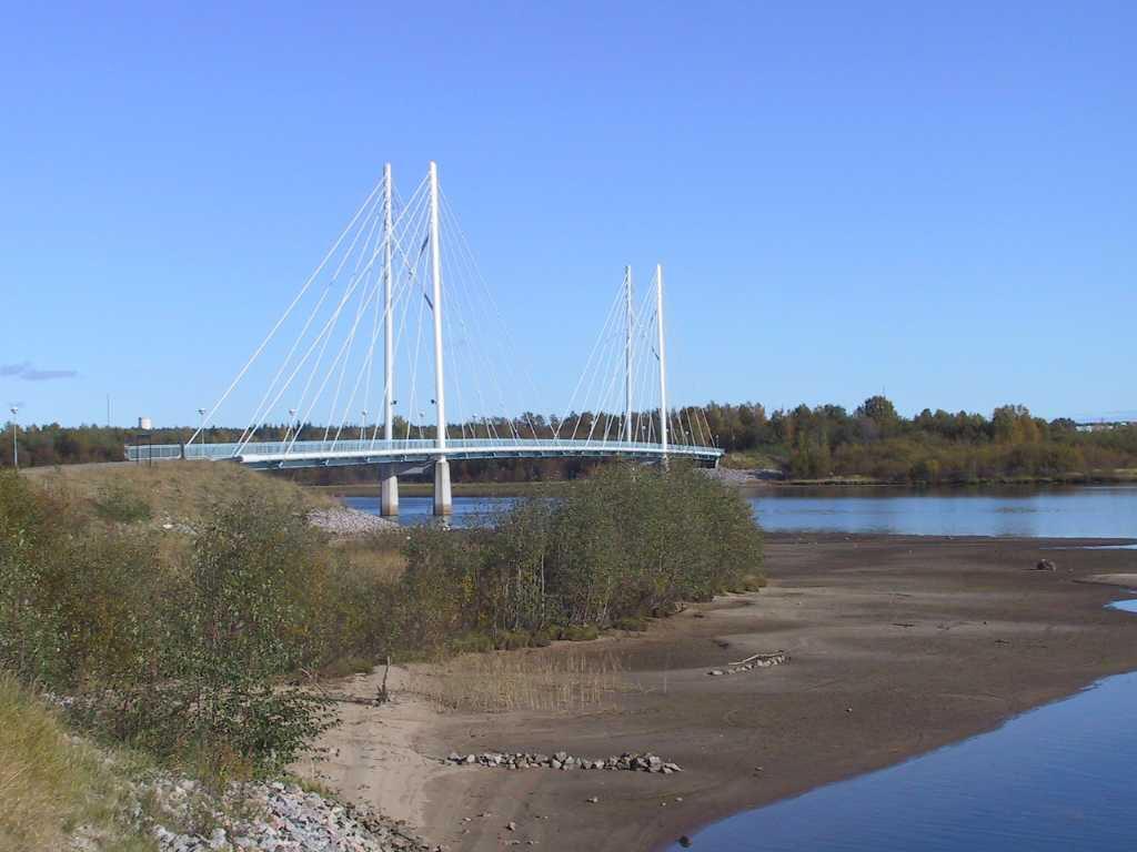 2.4 Trevnad Eftersom gång- och cykelvägarna inte enbart är till för transport mellan olika platser, utan även som rekreations- och motionsslingor är trevnaden en viktig del.