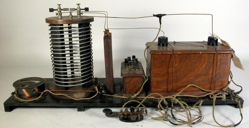 Radiotekniken - samtida med flyget!