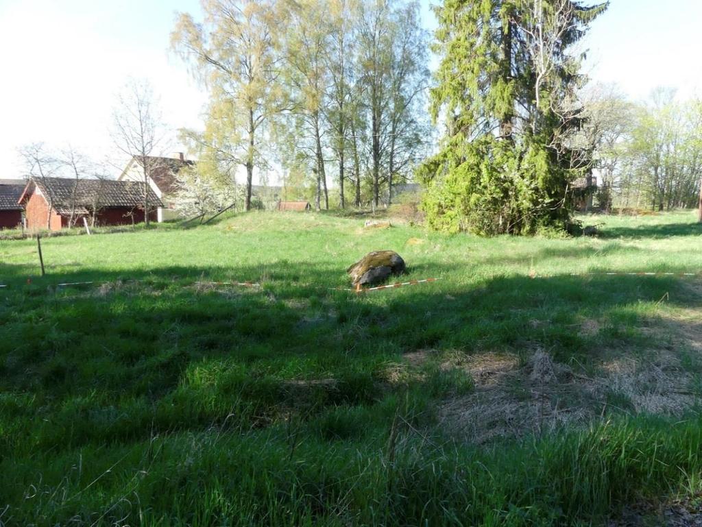 Inga tidigare undersökningar har gjorts i utredningsområdet omedelbara närhet och mycket få i socknen överhuvudtaget.