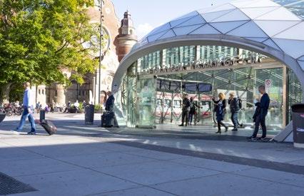 Brf Operan erbjuder ett bekvämt boende på centralt läge, nära allt som Malmö har att erbjuda av service, kultur och nöjen.