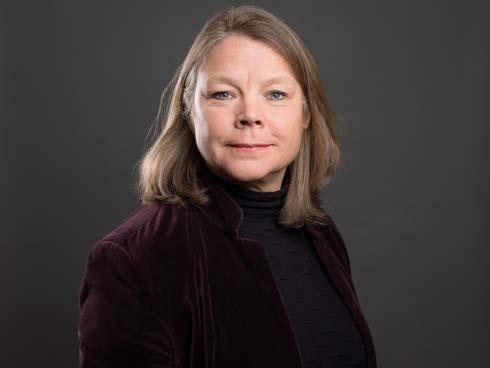Styrelse Gunilla Osswald Elisabeth Svanberg Styrelseledamot sedan: 2017 Antal aktier i PledPharma: 50 000 TO Styrelseledamot sedan: 2017 Antal aktier i PledPharma: 96 000 TO Gunilla Osswald, f.