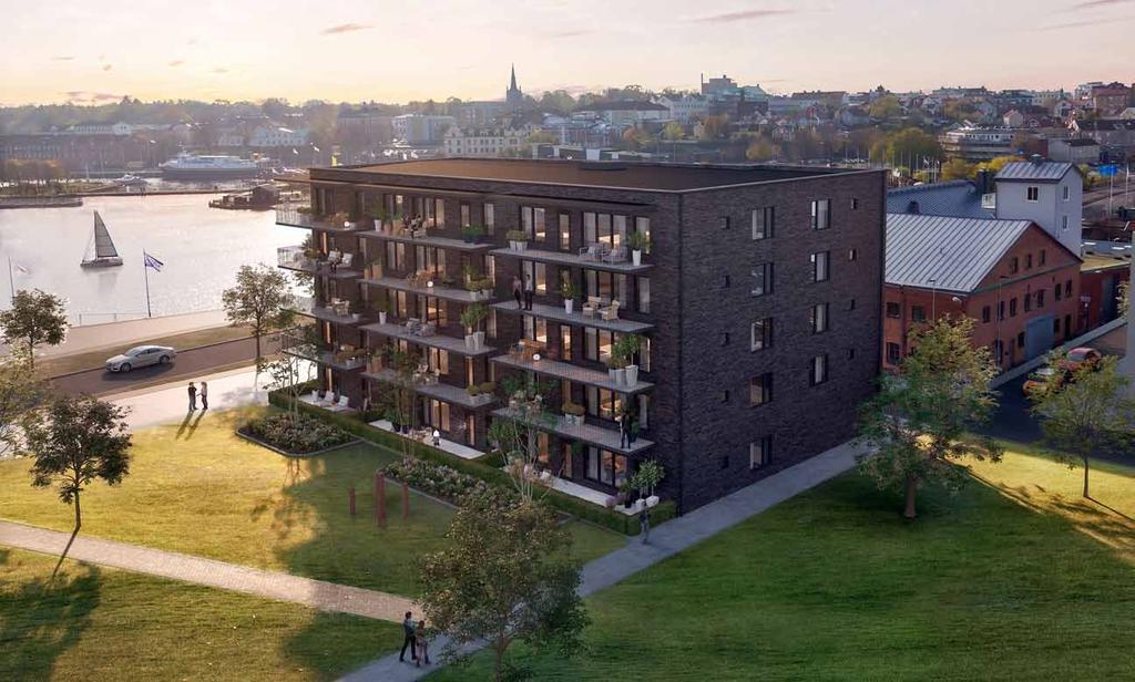 BO MED HAVET SOM RAE Oskarshamn är en fin småstad som de senaste åren blomstrat upp kraftigt. Bostäder byggs, affärer öppnar, restauranger/caféer öppnar, det är bra skolor och en trygg och fin miljö.