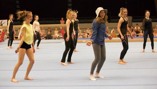 11 Arrangemang All Star Trophy och Rikstävlingar Den 5-6 maj arrangerade vi All Star Trophy där nära 200 gymnaster från Kiruna i norr till Tölö i söder samt