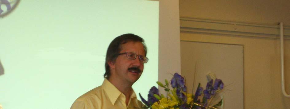 Hälsinglands Badmintonförbunds ledarpris tilldelas Jan-Erik Sandin, Hälsinglands Badmintonförbund, för säsongen 2008/2009 Jan-Erik Sandin tilldelas utmärkelsen årets ledare för sitt outtröttliga