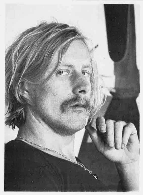 C Göran Karlsson Från realism till konkretism Det kan kännas viktigt att markera årtal när det gäller C.Göran Karlssons konst. Inte för att det skulle handla om en tidsbunden utveckling i hans bilder.