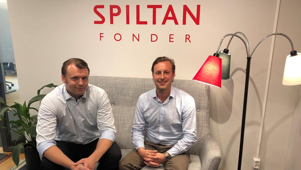 14 SPILTAN FONDER Förvaltarintervju med Jörgen Wärmlöv & Nicklas Segerdahl Hej Jörgen och Nicklas! Ni arbetar som förvaltare på Spiltan Fonder och nu får ni en ny fond att ta hand om. Berätta mer!