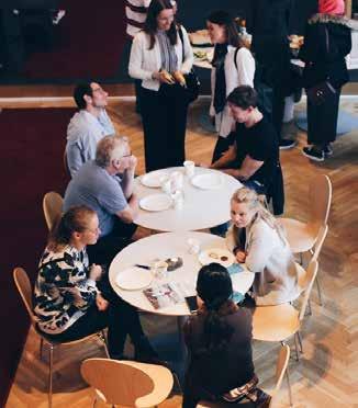 Öppet Hus i Matteuskyrkan en kväll för alla! Varje torsdagskväll mellan kl. 17.00 och 19.30 är det Öppet hus i Matteuskyrkan i Majorna.