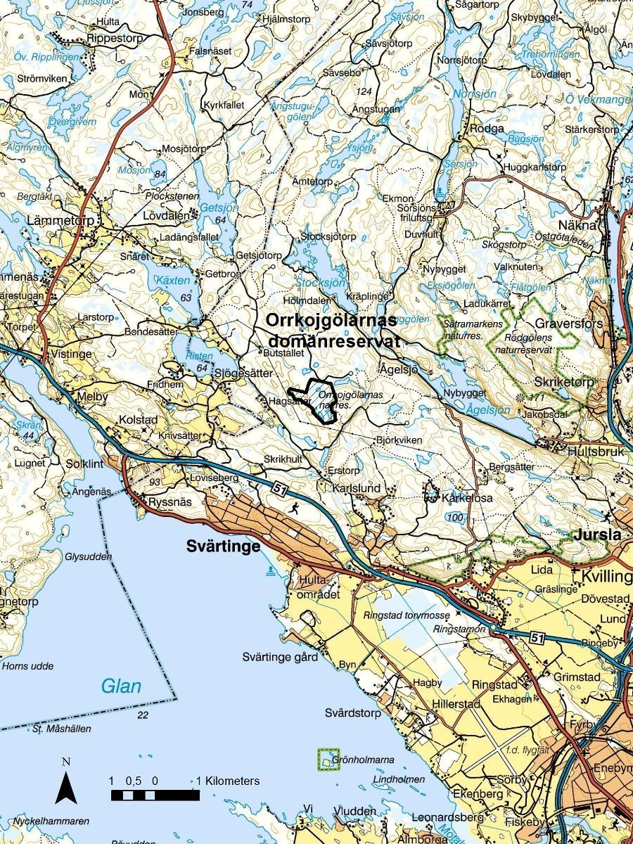 Se reservatsbeslutet. Karta 1. Översiktskarta, Orrkojgölarna ligger ca 3 km norr om Svärtinge. 3.1 Naturbeskrivning Tre kilometer norr om Svärtinge ligger några små gölar omgivna av ett myrkomplex med tallrismossar och kärr.