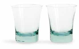 dricksglas tillverkade utav återvunnet glas.