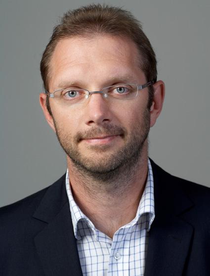 Dvs vi når framgång och sprider kännedom om varumärket genom att interagera direkt med konsumenterna på events och via upplevelser, vilket på samma gång också säljer fat och flaskor.