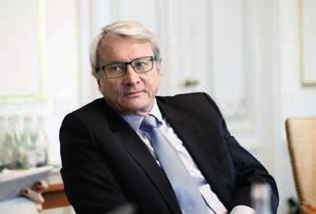 Antal aktier 12 000 Krister Mellvé Styrelseledamot sedan 2012 Född 1949 Utbildning Civilekonom Tidigare erfarenhet Olika ledande befattningar inom Robert Boschgruppen.