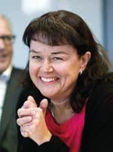 Antal aktier 0 Antal optioner 24 000 Frida Adrian Vice President Communications, Sustainability and IR Född 1977 Anställd sedan 2017