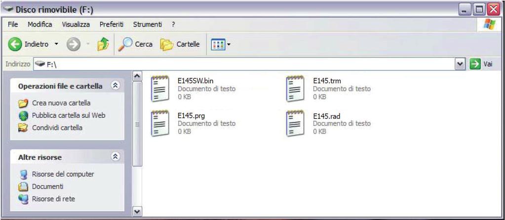 0. HANTERA KONFIGURATIONSFILEN - J8 USB Det går via USB-kontakten J8 både att överföra konfigurations- och hanteringsfiler från ett USB-minne till kortet, och kopiera filer som finns på kortet till
