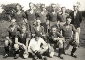 Förslövs BK bildas Förslövs Bollklubb fick en kort historia. Den 1 april 1935 samlas en skara fotbollsintresserade ungdomar, boende i trakterna kring Stora Hult, Lervik, Ranarp, V. Ljungby m.fl.