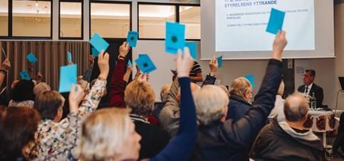 Distriktsstyrelse Stämman valde följande ledamöter till distriktsstyrelse, och som därefter har konstituerat sig: Lennart Rönnestig ordförande brf Grängen Per-Mikael Andersson vice ordförande brf