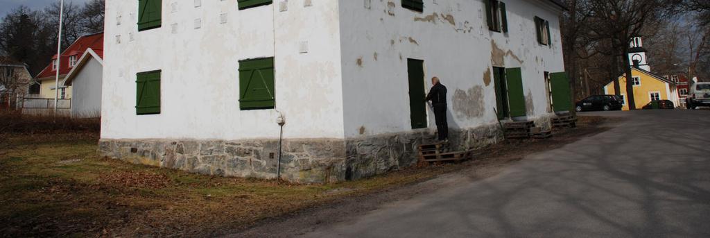 Byggnadsår: Omkring 1800 Förändringar: Under andra världskriget byggdes magasinet om för att fungera som skyddsrum.