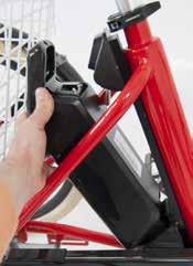 T LOSS BTTERIET FRÅN CYKELN Batteriet är fastlåst i cykeln för att skydda mot stöld. Om du önskar ta loss batteriet från cykeln så använder du medföljande nyckel.