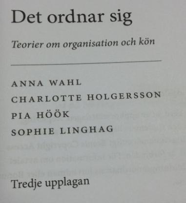 6.27.1.3 Verk med delat upphovsansvar ( samarbetsverk ) Om två eller fler agenter i samarbete är ansvariga för att ha skapat verket (se 19.2.1.1) utformas den auktoriserade sökingen för verket genom att kombinera: a) Den auktoriserade sökingången för personen (se 9.