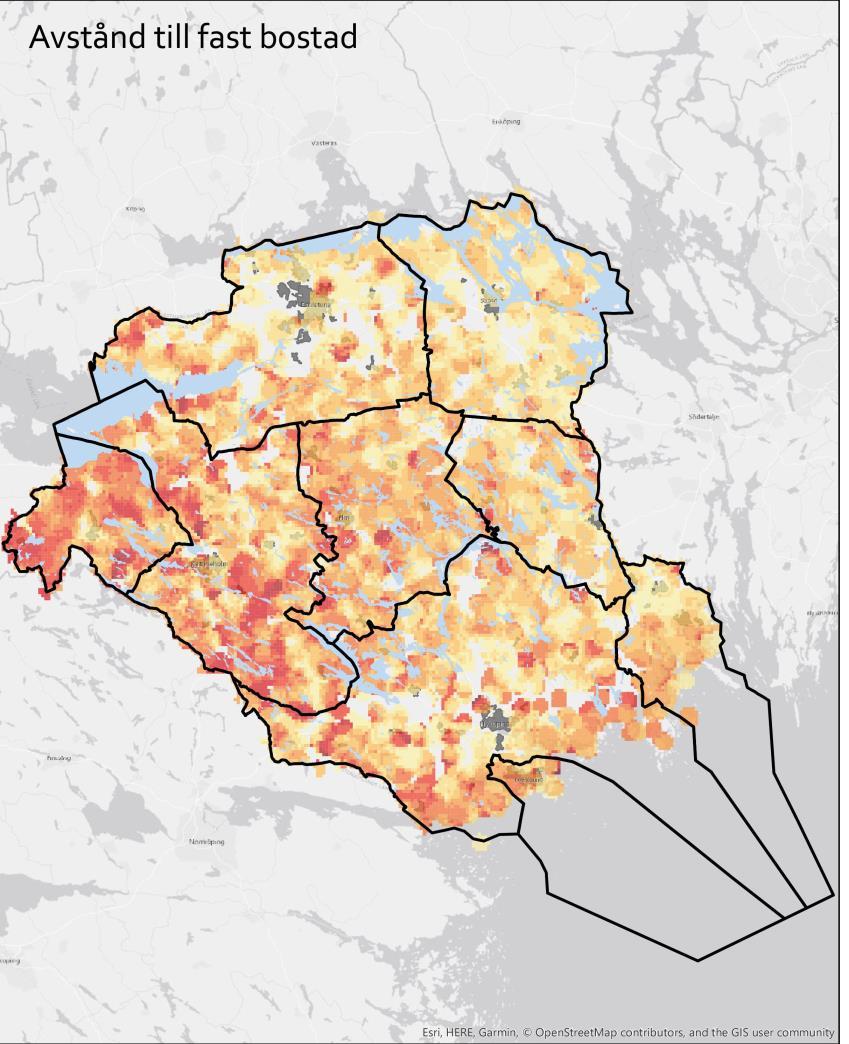 AVSTÅND Närheten till Stockholm verkar göra avtryck De kortaste avstånden återfinns i en halvcirkel från Eskilstuna, längs med regiongränsen mot Stockholm samt