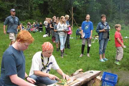 Slutord År 2011 har varit ett händelserikt år. Under sommaren erbjöds scouterna sju olika läger. 13 äventyrare och utmanare antog utmaningen att åka till Kristianstad på Världsscoutjamboreen, WSJ.