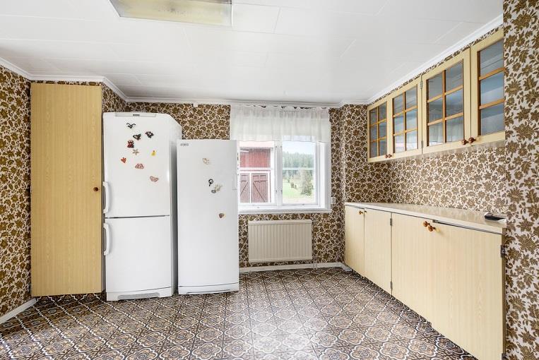 Vidare in mot huset kommer man till korridor med