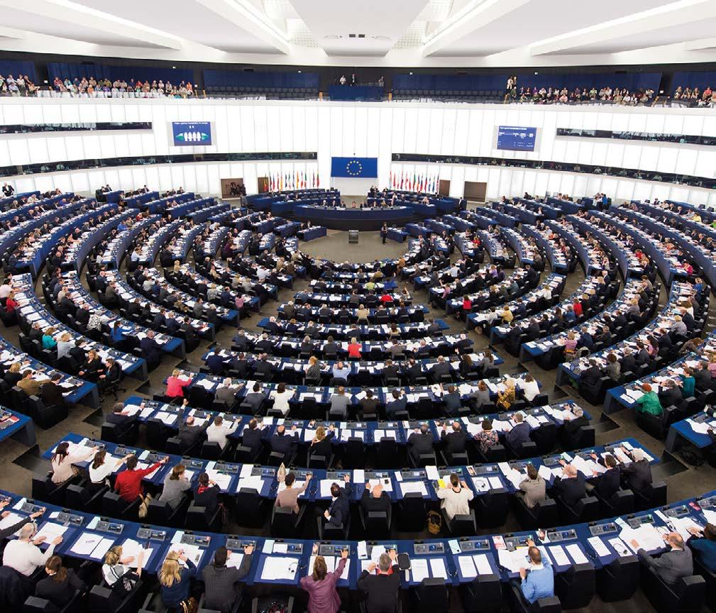 KVINNOR I EUROPAPARLAMENTET Om inte annat anges gäller nedanstående i hela broschyren: kvinnor män Uppgiftskällor: uueuropaparlamentet och dess organ: www.europarl.