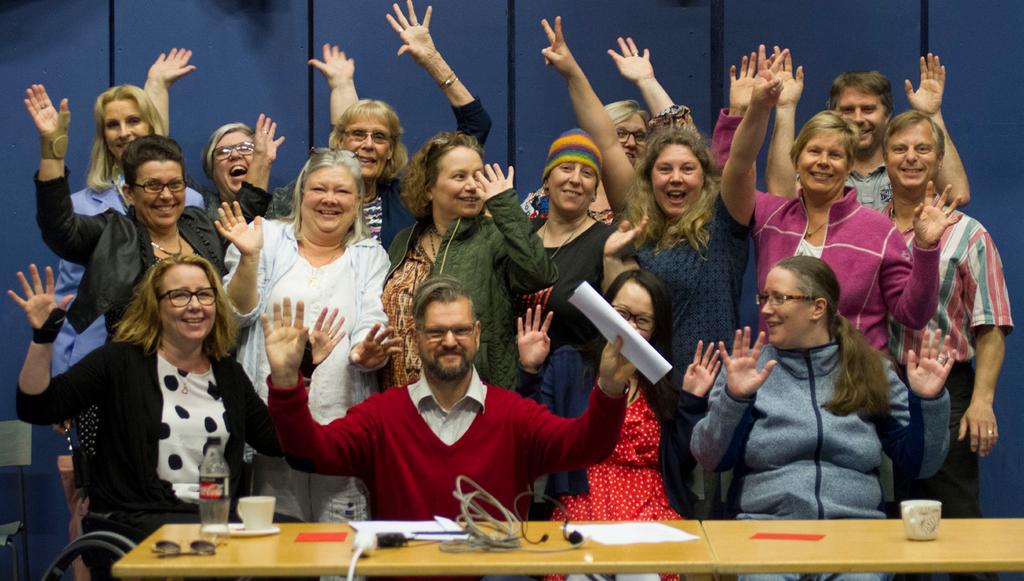 Genomföra årsmötet = bilda lokalföreningen Då har den stora dagen kommit. Allt är förberett och det är dags att hålla årsmöte. Skriv ner namnen på alla som kommer till årsmötet.