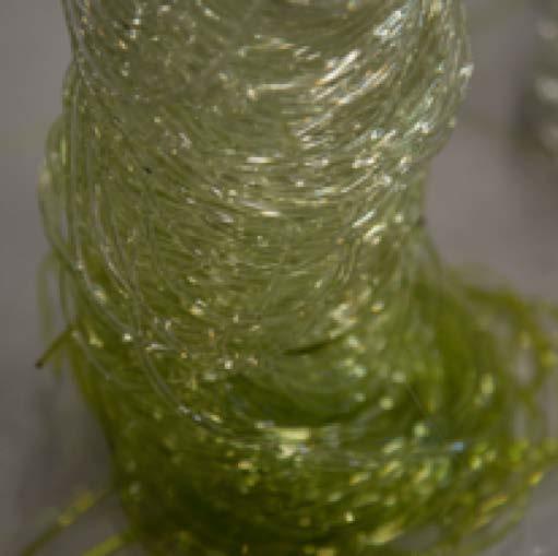 med Plutonite Materialet matas sedan igenom Extruder, körs genom