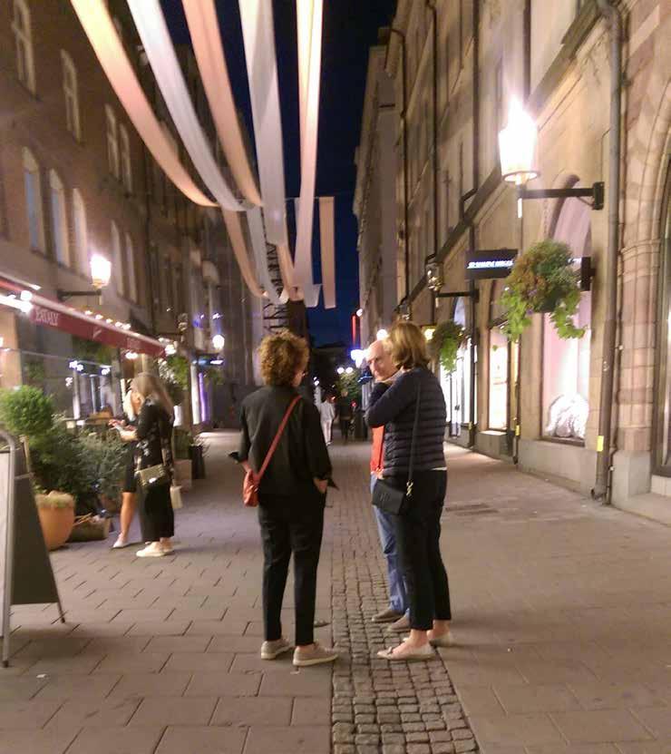 3. STOCKHOLM BIBLIOTEKSGATAN 7,02 STADSLIVSBETYG 13 000 BESÖKARE PER DAG 70 VISTANDE UNDER MAXTIMME Fint!