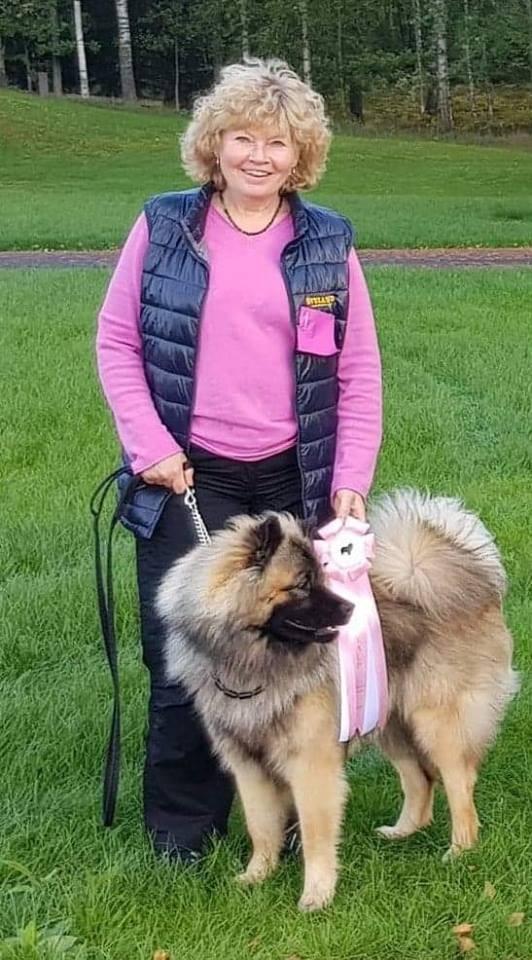 Ledamot nyval 2 år Anita Brage Mitt namn är Anita och jag bor i Sölvesborg med Gunnar och vår Eurasierkille Bingo. Köpte vår första Eurasier 2002.
