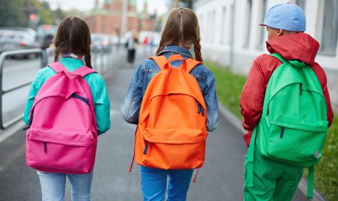 De årskursvisa uppdragen Vi vill göra det lättare för er föräldrar att lära känna varandra bättre och ger därför ett bestämt uppdrag till varje årskurs.