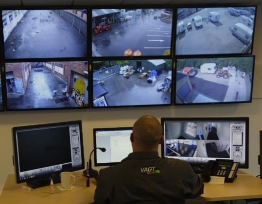 Kameraövervakning Kameraövervakning minskar svinnet och ger personalen trygghet.