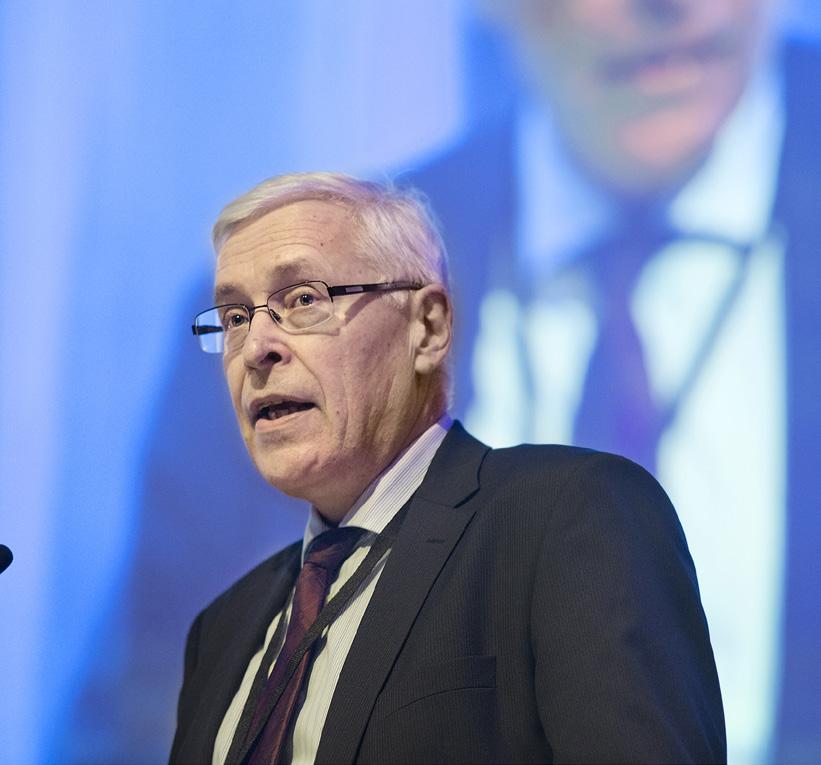 Verkställande direktörens översikt 2014 Bland det viktigaste som uppnåddes i Finland år 2014 var att man i september kom till en uppgörelse i förhandlingarna om en reform av arbetspensionssystemet.