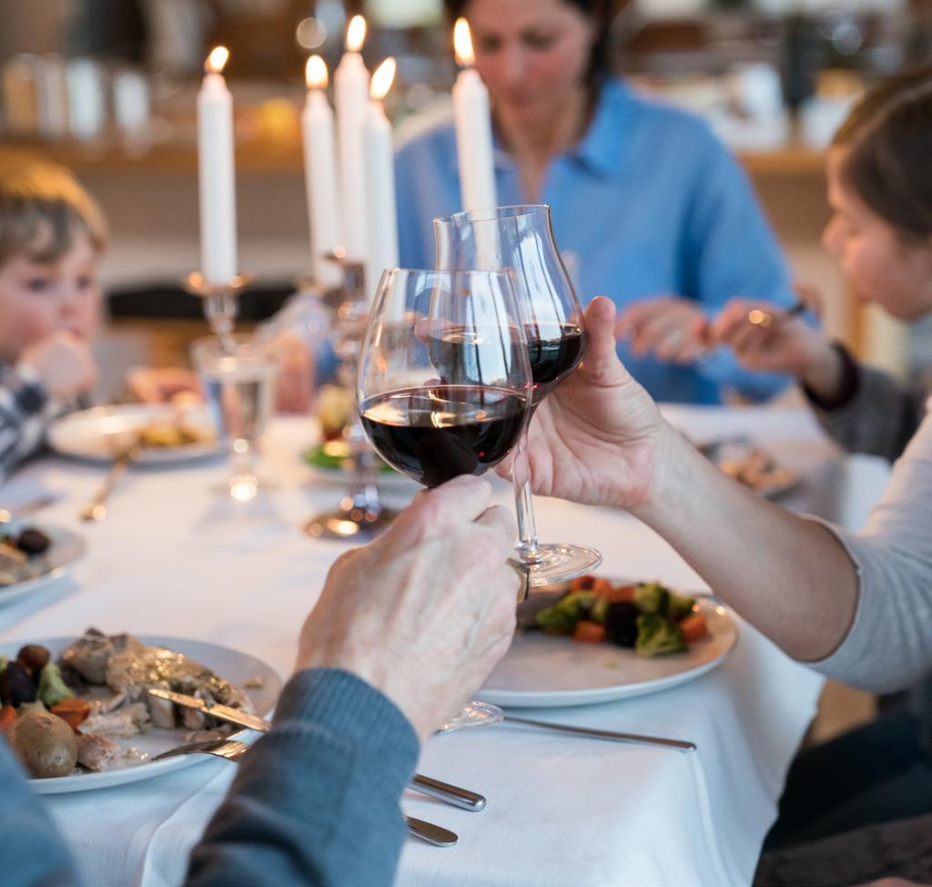 Tre trender Tre trender som framträder i Alkoholindex över tid: 1. Kvinnor mer tillåtande till alkohol 2. Förändrad syn på att bli berusad kring barn och att bjuda minderåriga 3.