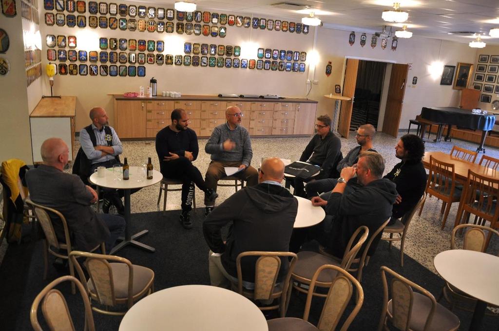 studieafton där bröderna samtalade om