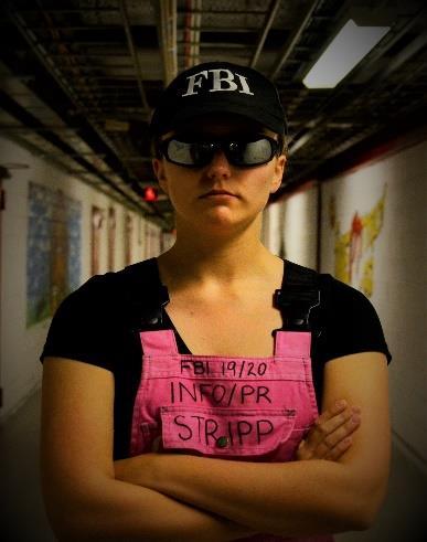 Volleyboll och slush Agent 006 Namn: Emilie Andersson Befattning: Info/PR & Stripp Studenten tagen i:
