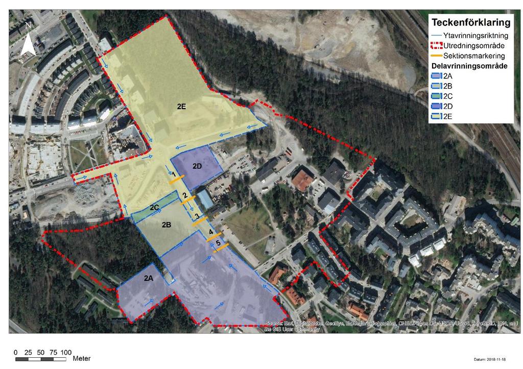 3.2.3 Kapacitet i befintliga ledningar Den befintliga dagvattenledningen i Järva Skjutbaneväg har en dimension på 300 mm och därmed har kapaciteten uppskattats till cirka 57 l/s. 3.2.4 Sektioner I Figur 3 2 anges fem sektioner längs Järva Skjutbaneväg som bedöms vara av särskilt intresse för områdets översvämningshantering.
