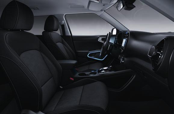 INTERIÖR DETALJER VÄRDESÄTT DET EXKLUSIVA Med Kia e-soul är insidan lika spännande som utsidan, med livfulla interiörer, noggrant utvalda material och djärva design.