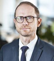 inflationen är på väg upp. 2 Ett stigande ränteläge gynnar värde. 3 Tiväxt går bättre i tider av recession, eftersom värdebolag anses vara mer exponerade mot konjunkturen.