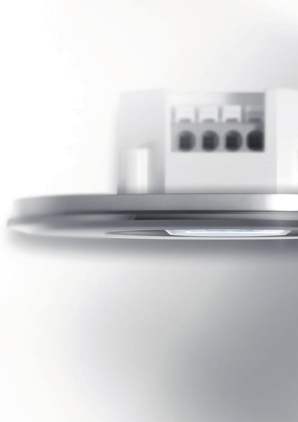 Stilren design med platt konstruktion Stort kopplingsutrmme i varje infälld dosa tack vare liten kopplingsdosa AUTOMATION INOMHUS NÄRVARO- OCH RÖRELSEDETEKTORER FLAT KVALITETSSENSOR I ELEGANT FORM