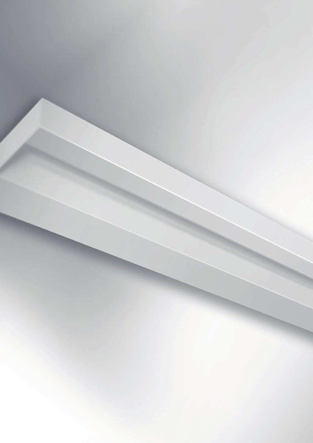 Ger direkt ljus som inte bländar för vertikala tor VÄGG- OCH TAKBELYSNINGAR BOARDLIGHT OPTIMAL BELYSNING AV PRESENTATIONSYTOR Enkel och tidlös design med högkvalitativt, pulverlackerat metallhölje