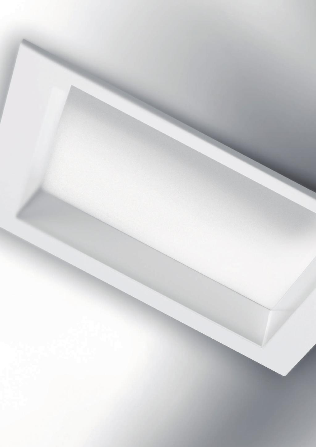 Aluminiumhölje av hög kvalitet med kvadratisk konstruktion DOWNLIGHTS ELSA SQUARE TYDLIG DESIGN FÖR KVADRATISK ARKITEKTUR Högklassigt runt eller kvadratiskt hus av aluminium Installation utan